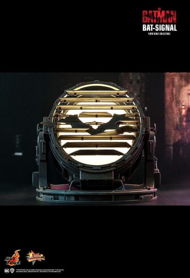 The Batman - Bat-Signal 1:6 Scale Replica