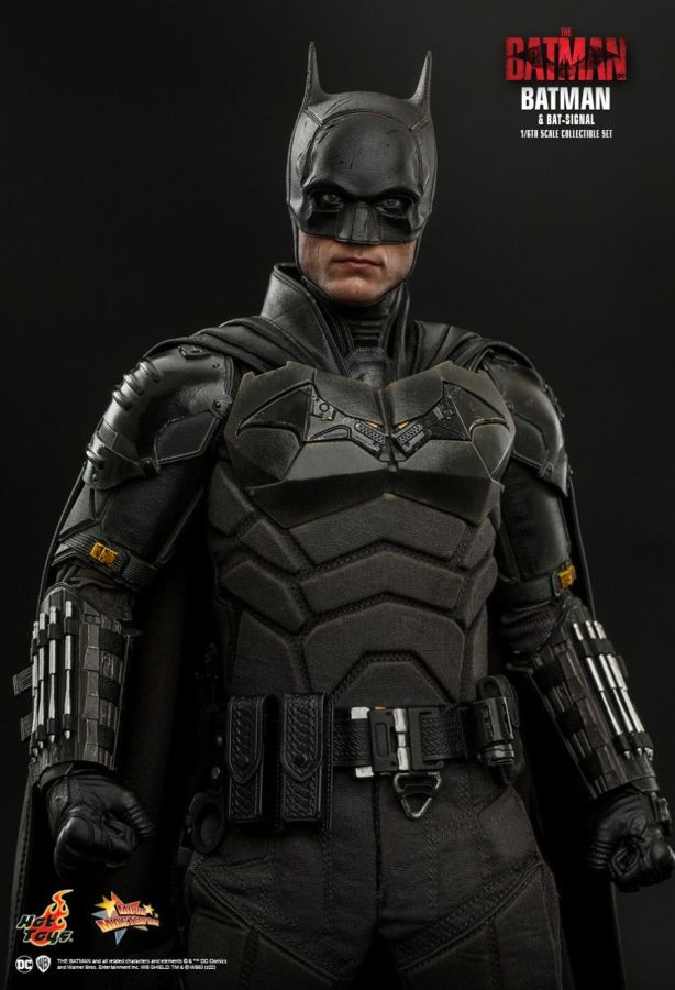 The Batman - Batman and Bat-Signal 1:6 Scale Action Figure Set