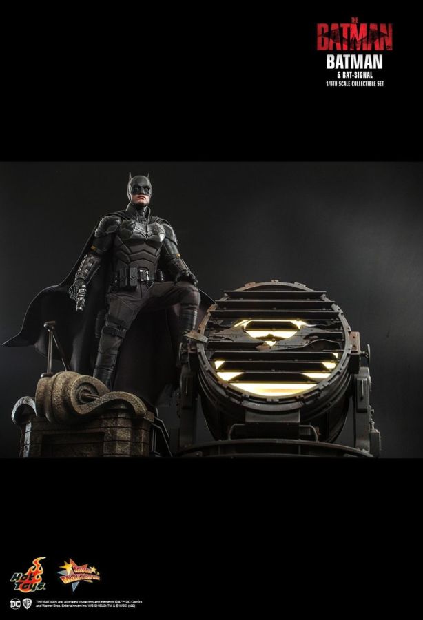 The Batman - Batman and Bat-Signal 1:6 Scale Action Figure Set
