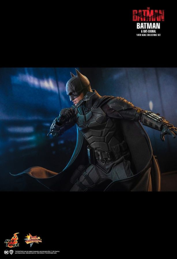 The Batman - Batman and Bat-Signal 1:6 Scale Action Figure Set