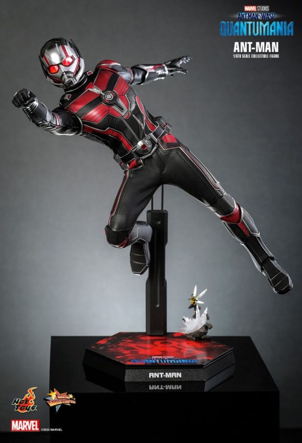 Ant-Man and the Wasp: Quantumania - Ant-Man 1:6 Scale Action Figure