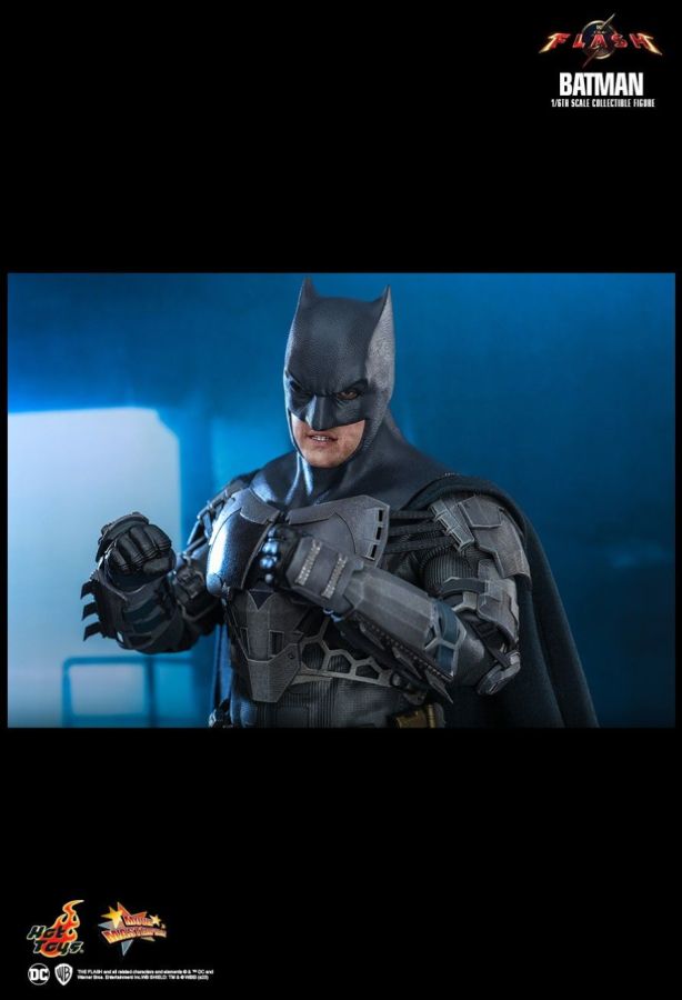 The Flash - Batman 1/6 Scale Collectible Action Figure