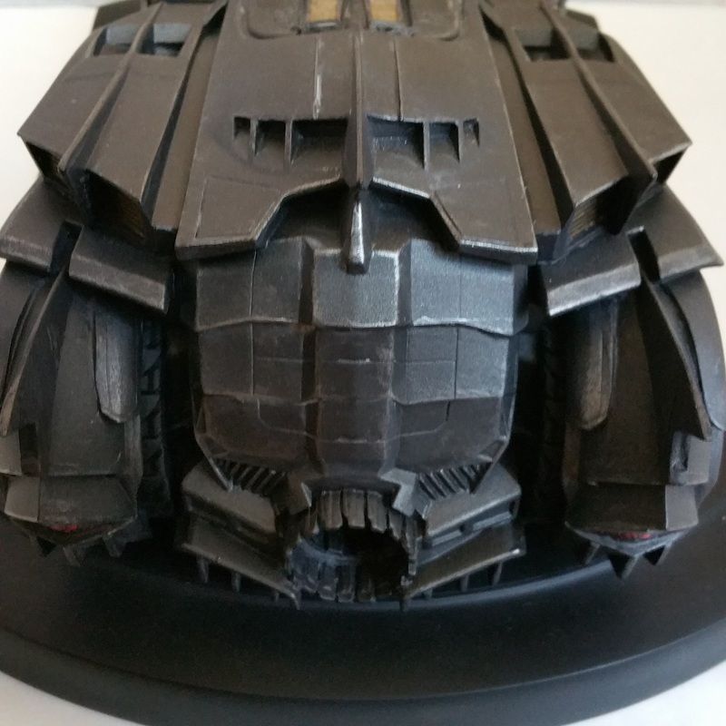 Batman: Arkham Knight - Batmobile Bookend - Ozzie Collectables