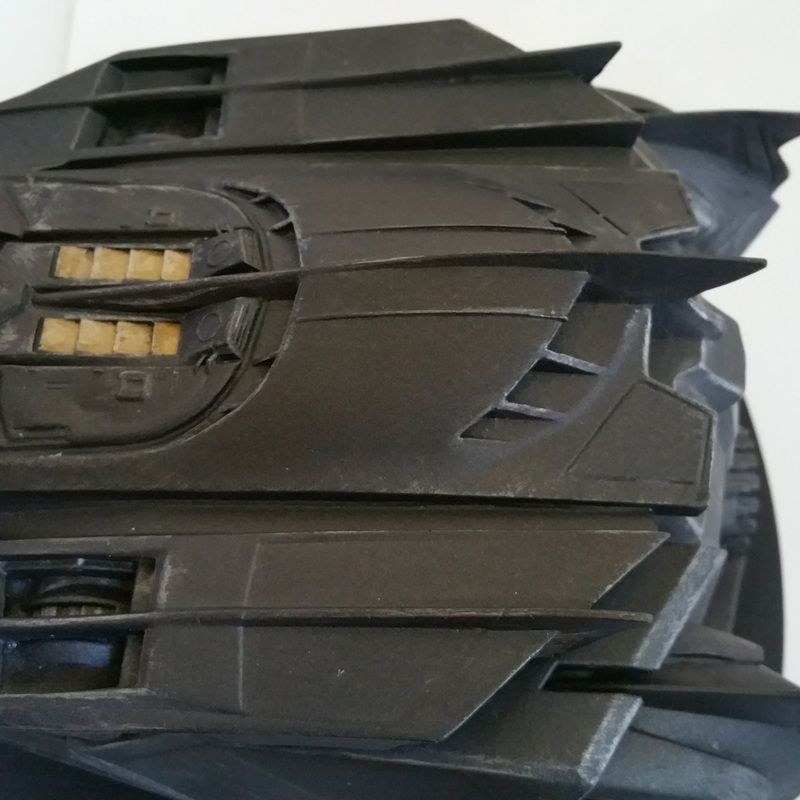 Batman: Arkham Knight - Batmobile Bookend - Ozzie Collectables