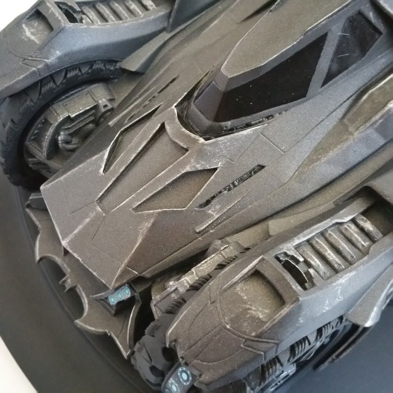 Batman: Arkham Knight - Batmobile Bookend - Ozzie Collectables