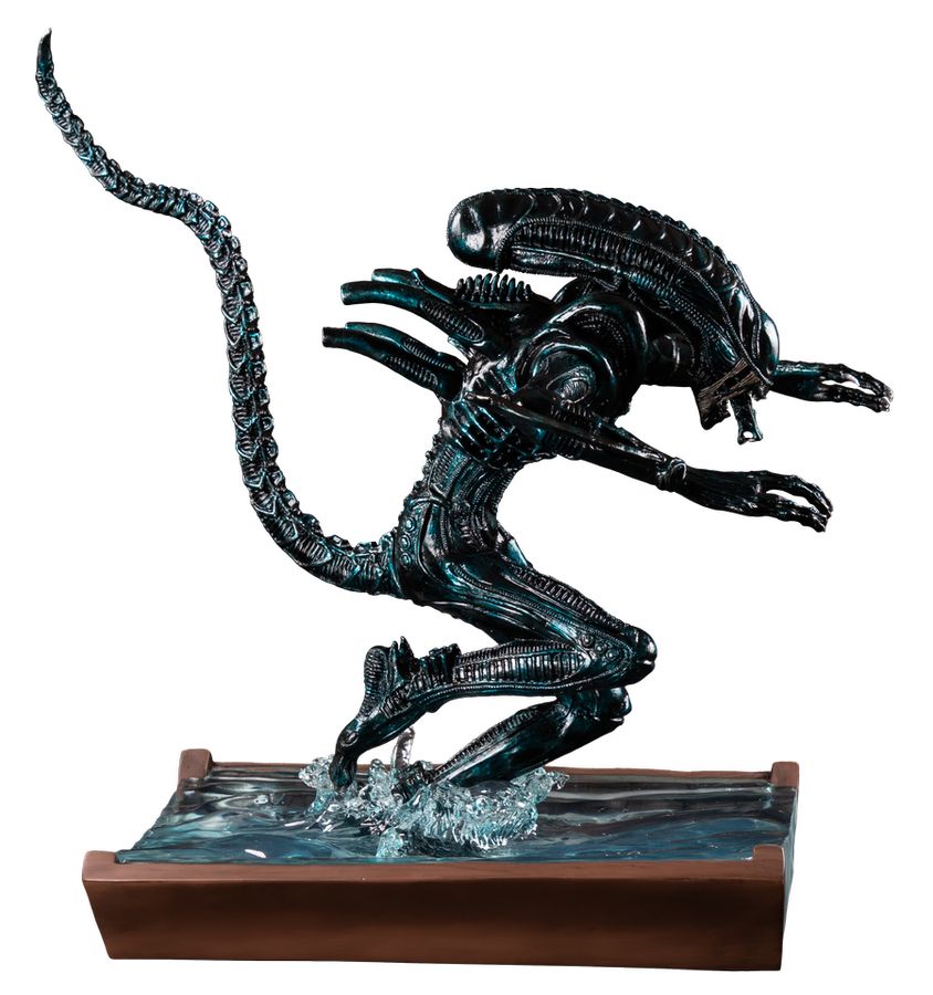 Aliens - Alien Water Attack Statue - Ozzie Collectables