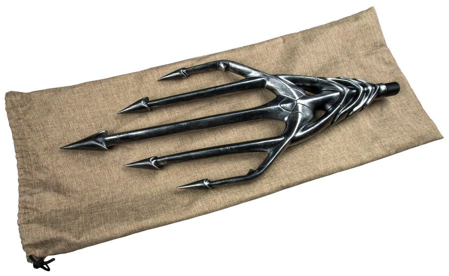 Justice League - Aquaman's Trident with Treasure Chest Life-Size Replica