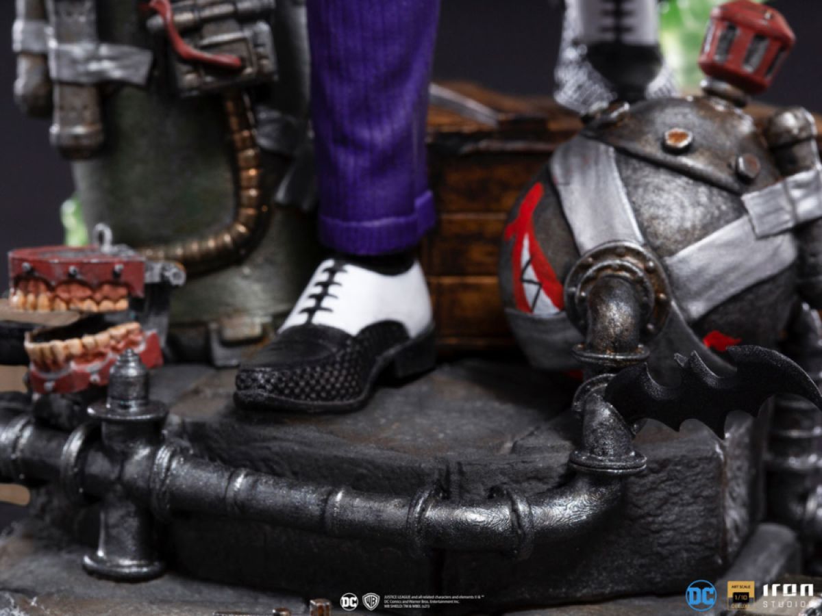 Batman - Joker Deluxe 1:10 Scale Statue