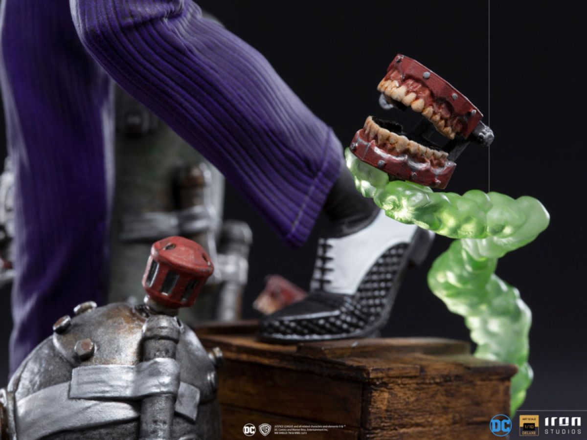 Batman - Joker Deluxe 1:10 Scale Statue