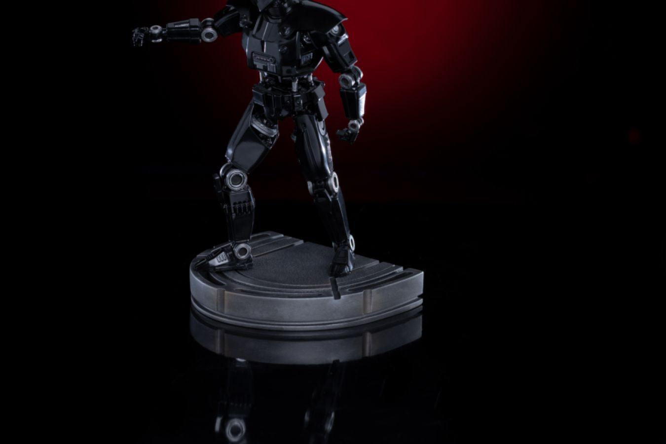 Star Wars: The Mandalorian - Dark Trooper 1:10 Scale Statue