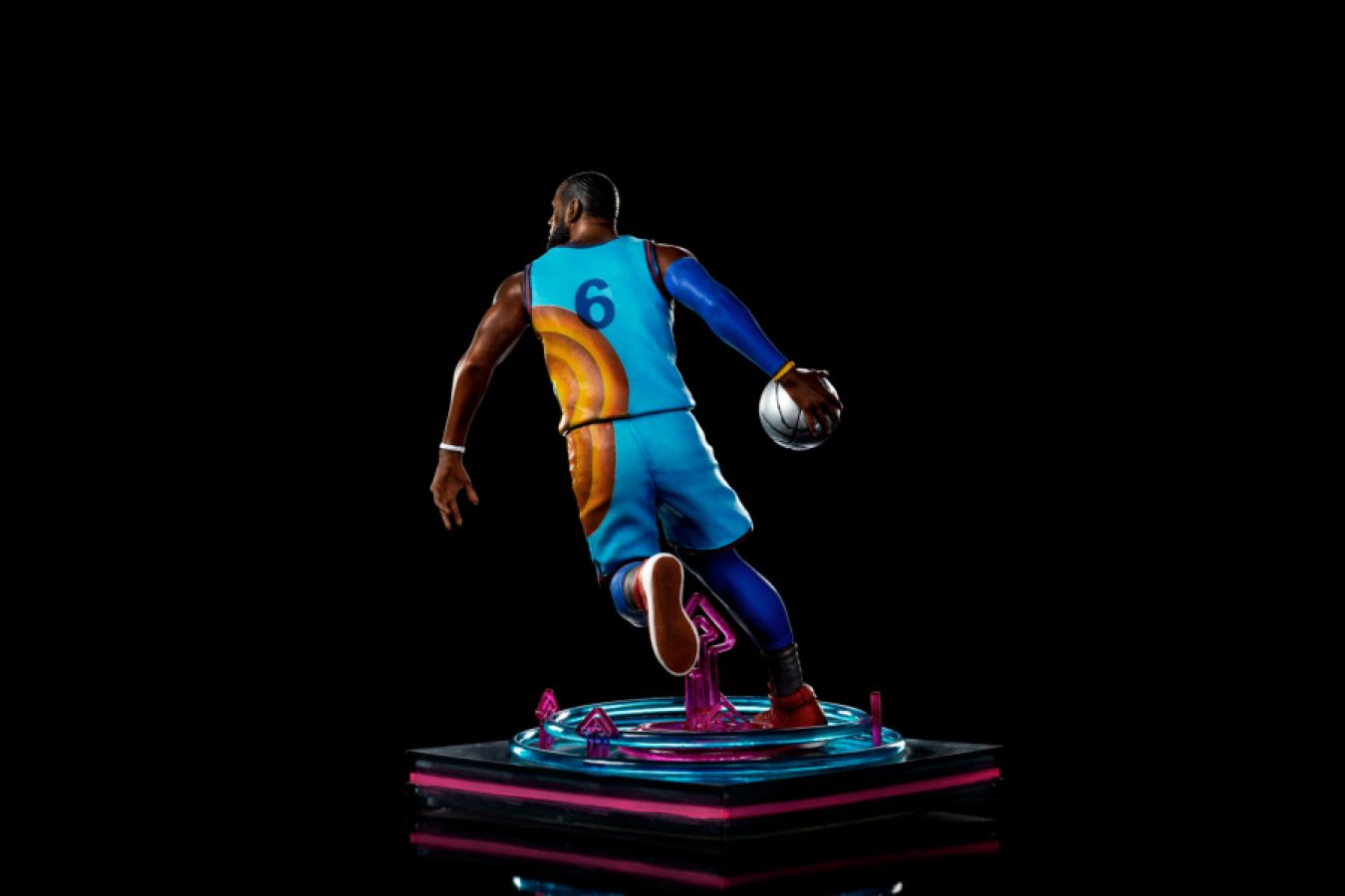 Space Jam 2: A New Legacy - Lebron James 1:10 Scale Statue