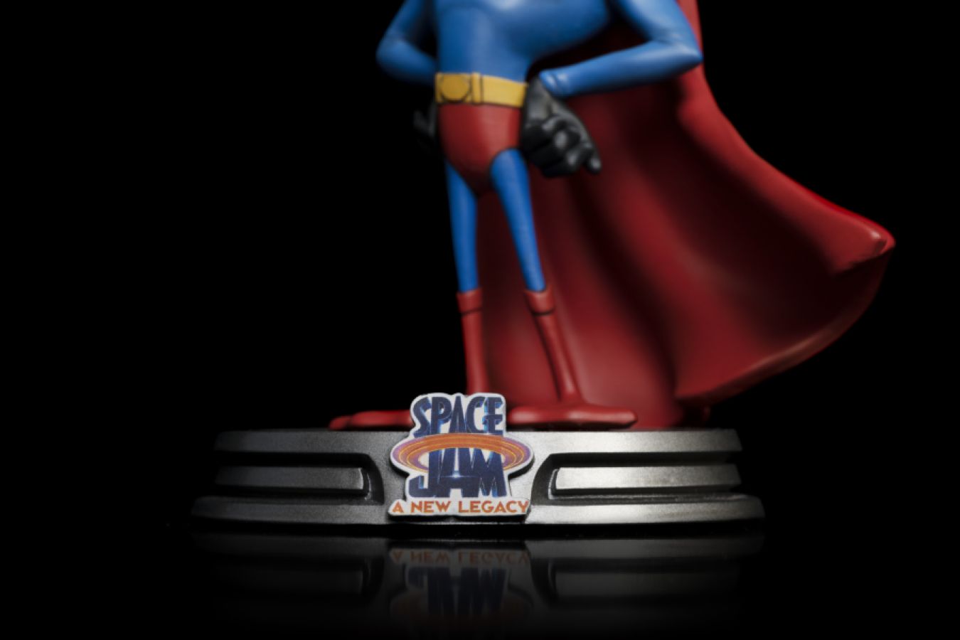Space Jam 2: A New Legacy - Daffy Duck Superman 1:10 Scale Statue
