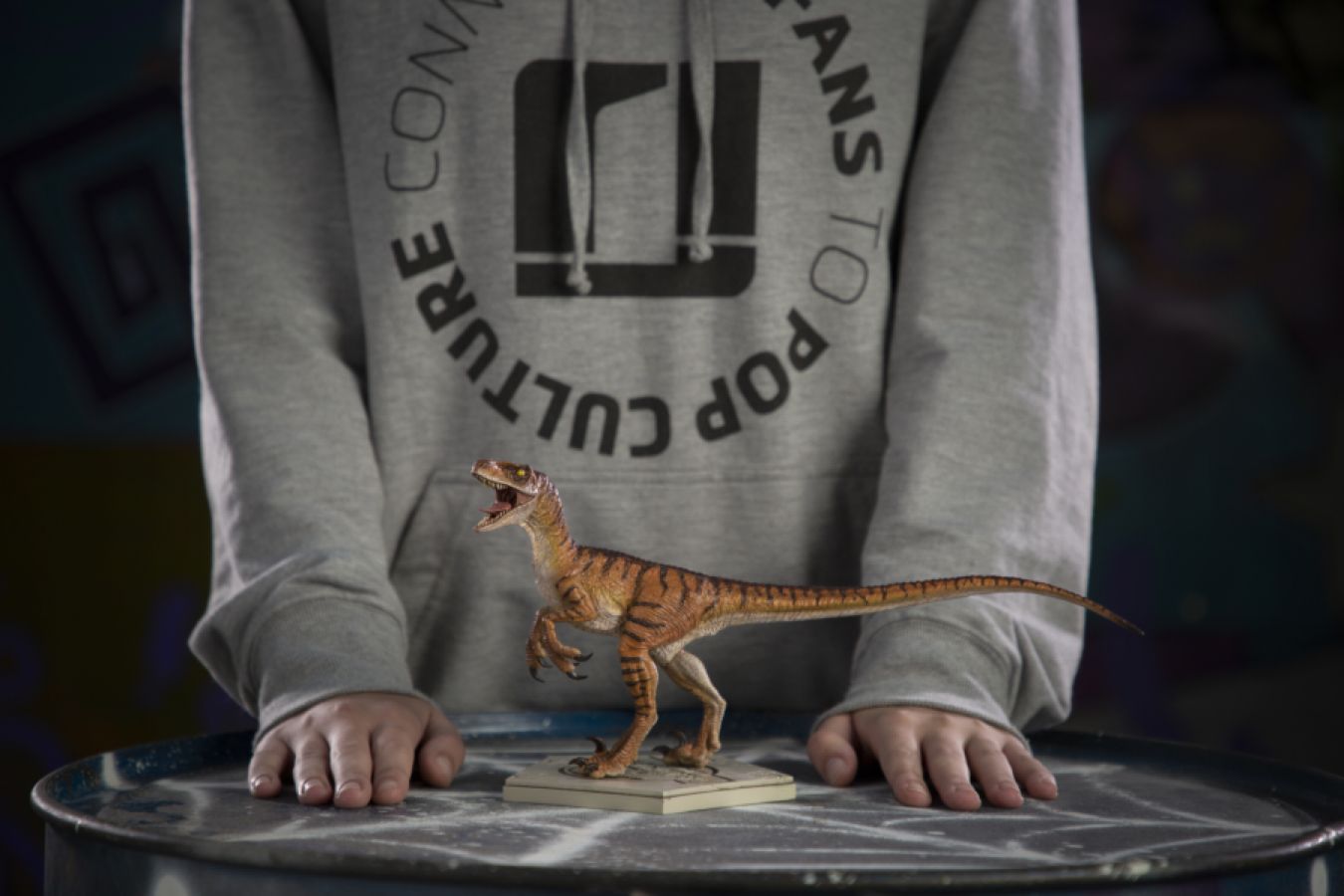 Jurassic Park 2: Lost World - Velociraptor 1:10 Scale Statue