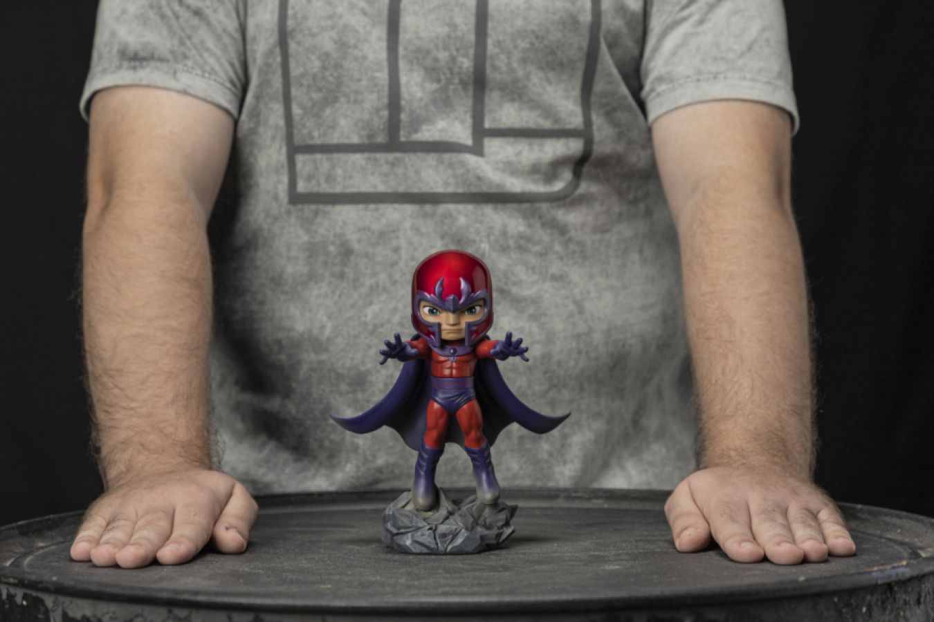Marvel Comics - Magneto Minico Vinyl Figure