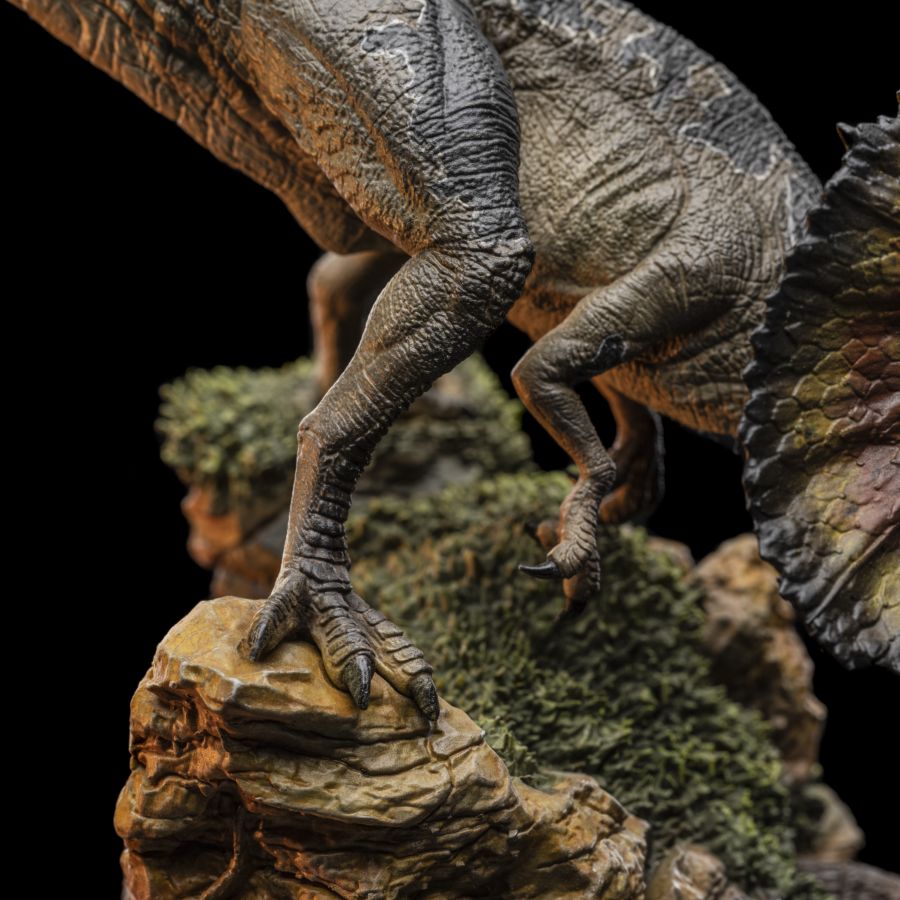 Jurassic World 3: Dominion - Dilophosaurus 1:10 Scale Statue