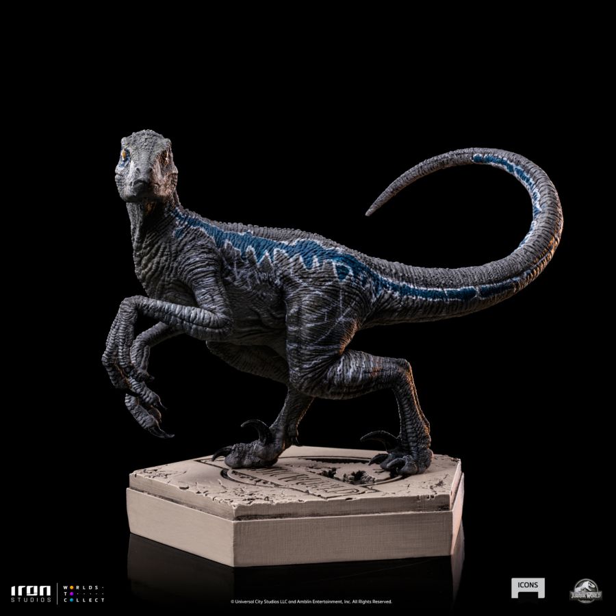 Jurassic World - Velociraptor B Blue Statue