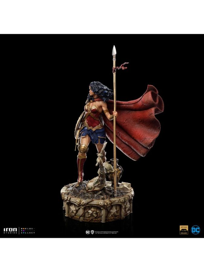 Wonder Woman - Unleashed 1:10 Scale Statue