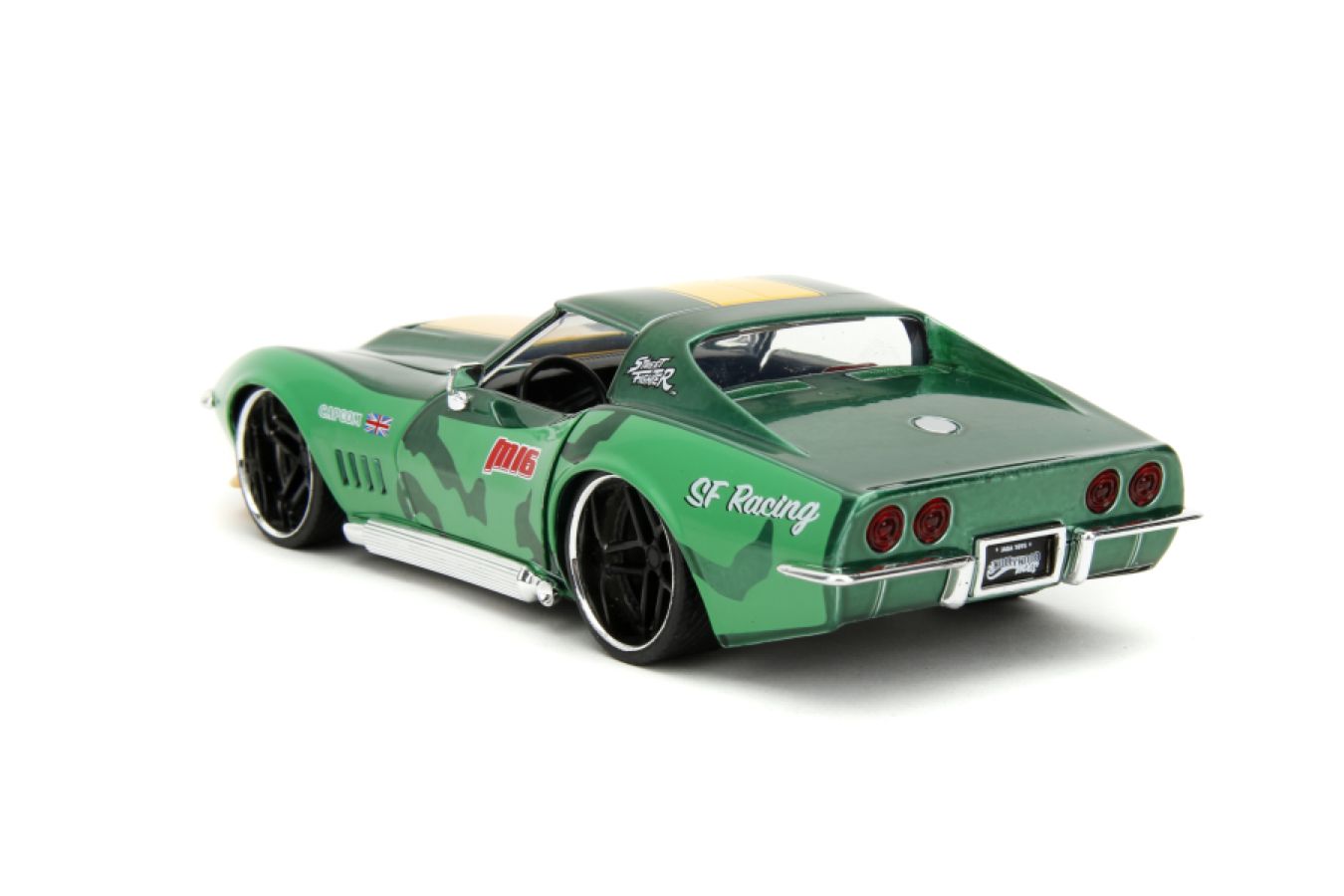 Street Fighter - Chevrolet Corvette Stingray ZL1 (1969) 1:22 Scale with Cammy Figure