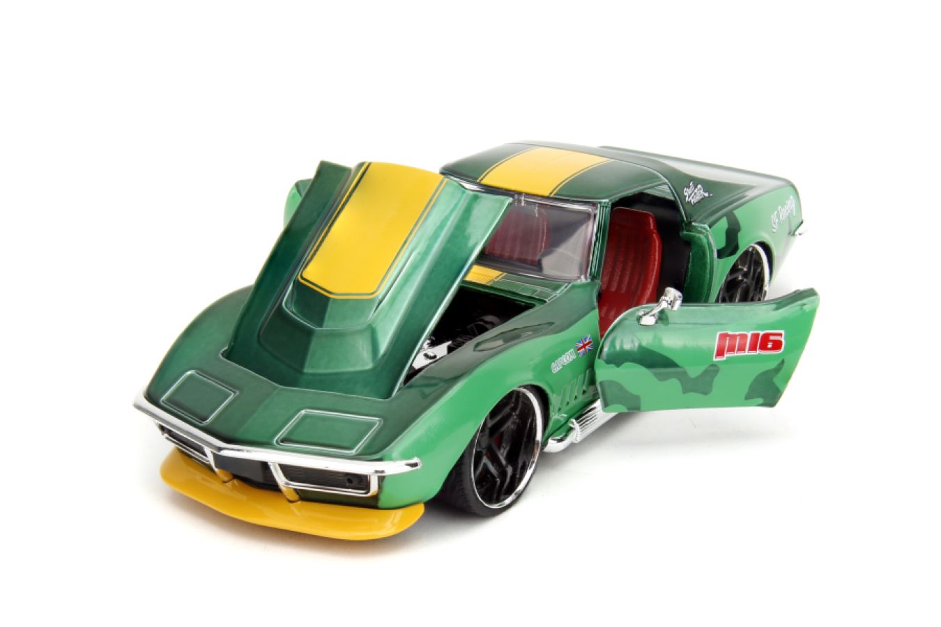 Street Fighter - Chevrolet Corvette Stingray ZL1 (1969) 1:22 Scale with Cammy Figure