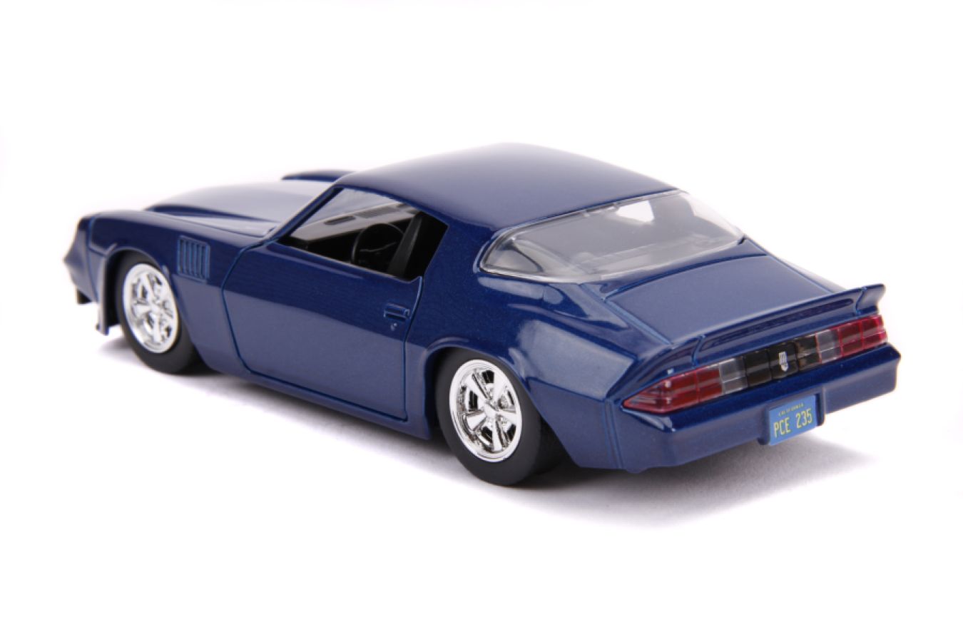 Stranger Things - 1979 Chevy Camero Z28 1:32 Hollywood Ride - Ozzie Collectables