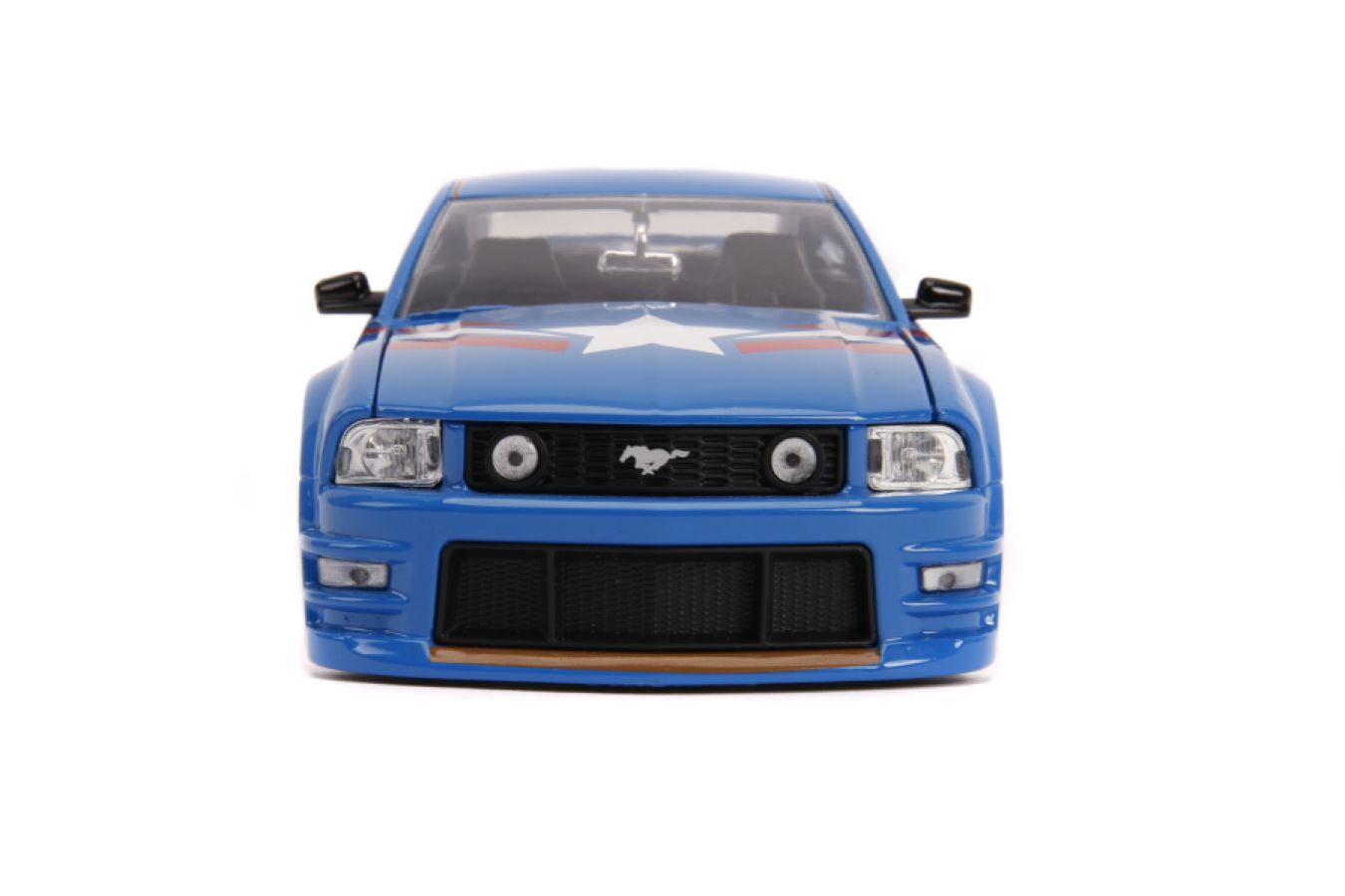 Captain America - 2006 Ford Mustang GT 1:24 Scale Hollywood Ride - Ozzie Collectables