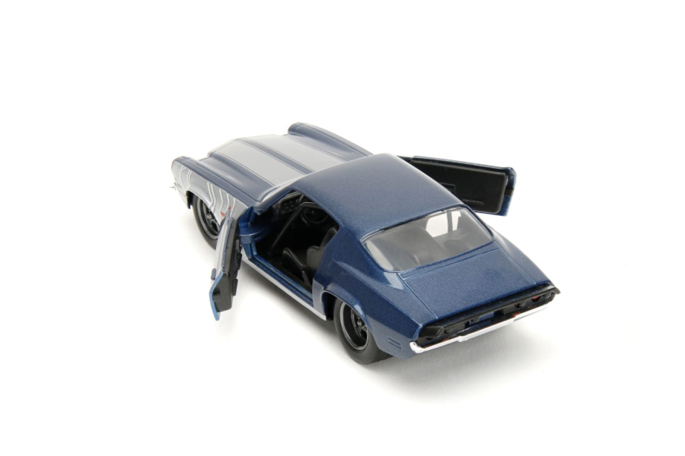Marvel - 1973 Chev Camaro 1:32 Scale with Winter Soldier Figure