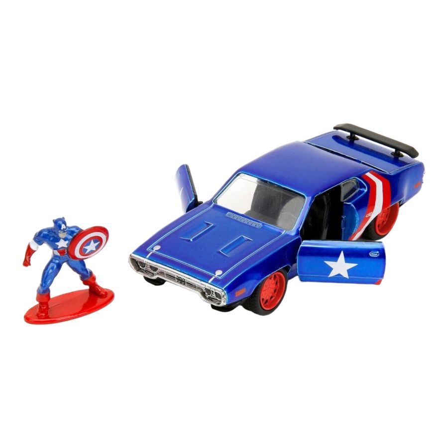 Marvel Comics - 1972 Plymouth GTX with Captain America 1:32 Scale Diecast Figure