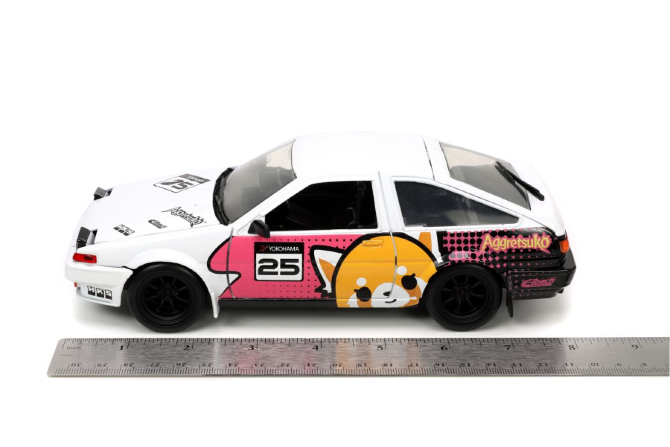 Aggretsuko - Toyota AE86 with Aggretsuko 1:24 Scale Diecast Set