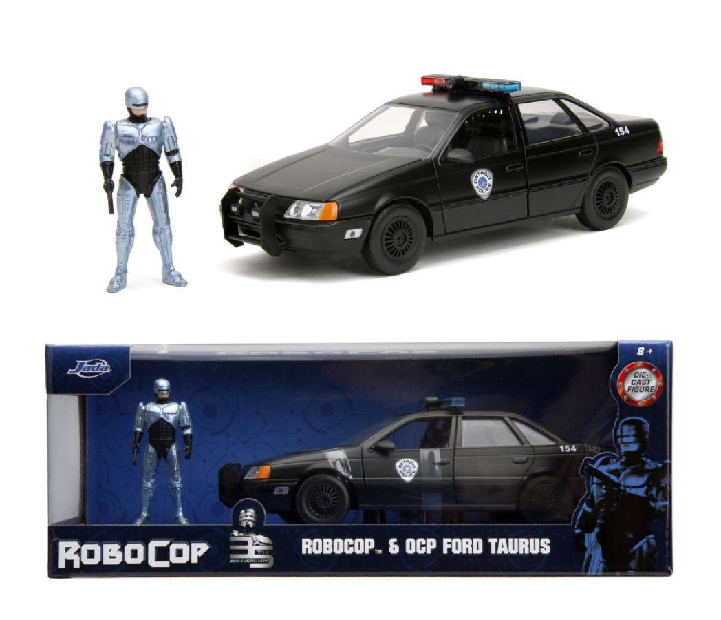 Robocop - 1986 Ford Taurus with Robocop 1:24 Scale Set