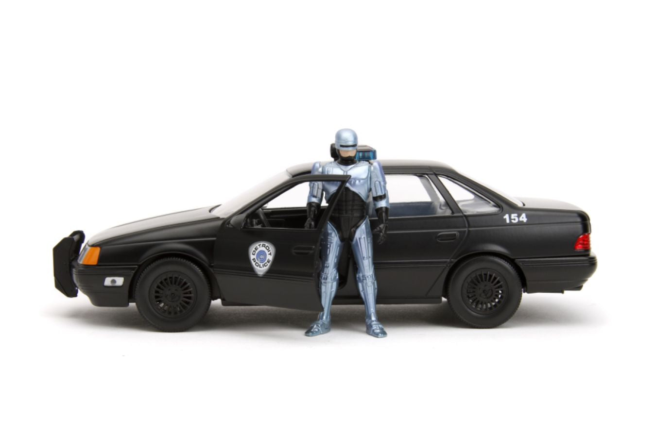 Robocop - 1986 Ford Taurus with Robocop 1:24 Scale Set