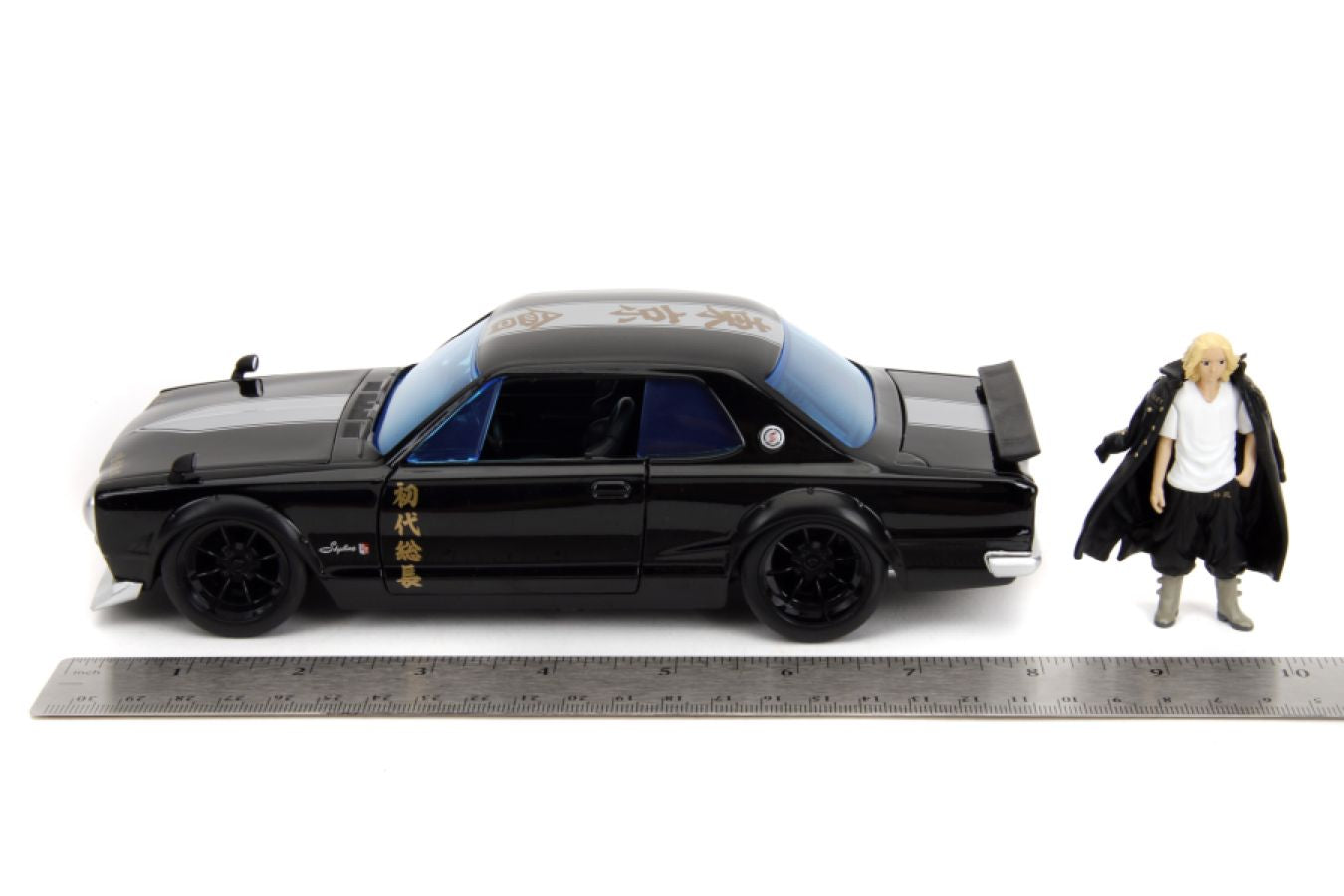 Tokyo Revengers - 1971 Nissan Skyline GTR with Mikey 1:24 Scale Diecast Vehicle