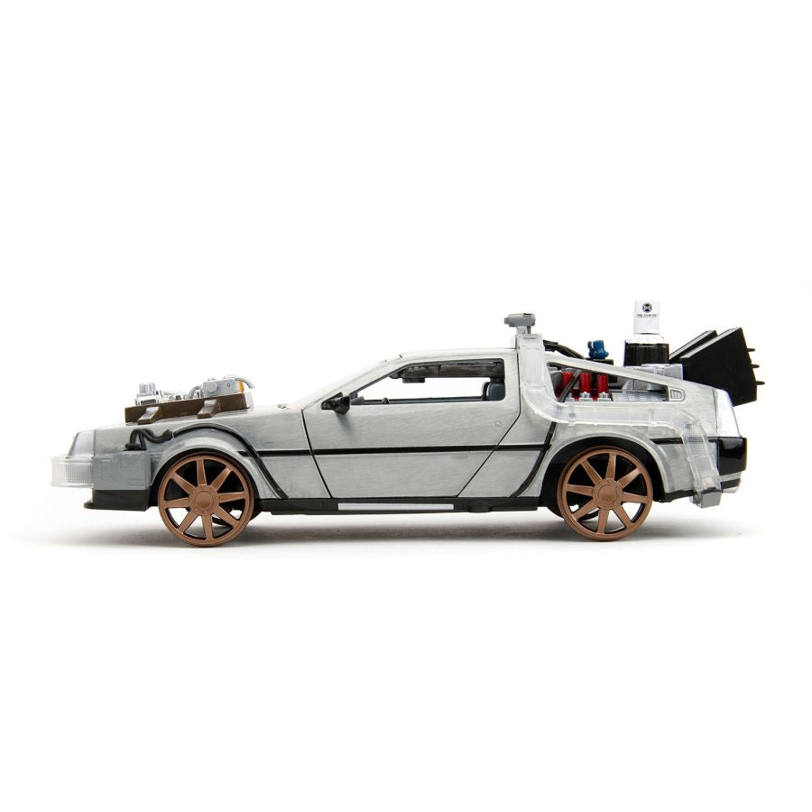 Back to the Future 3 - Delorean 1:24 Diecast Vehicle (with Sound)