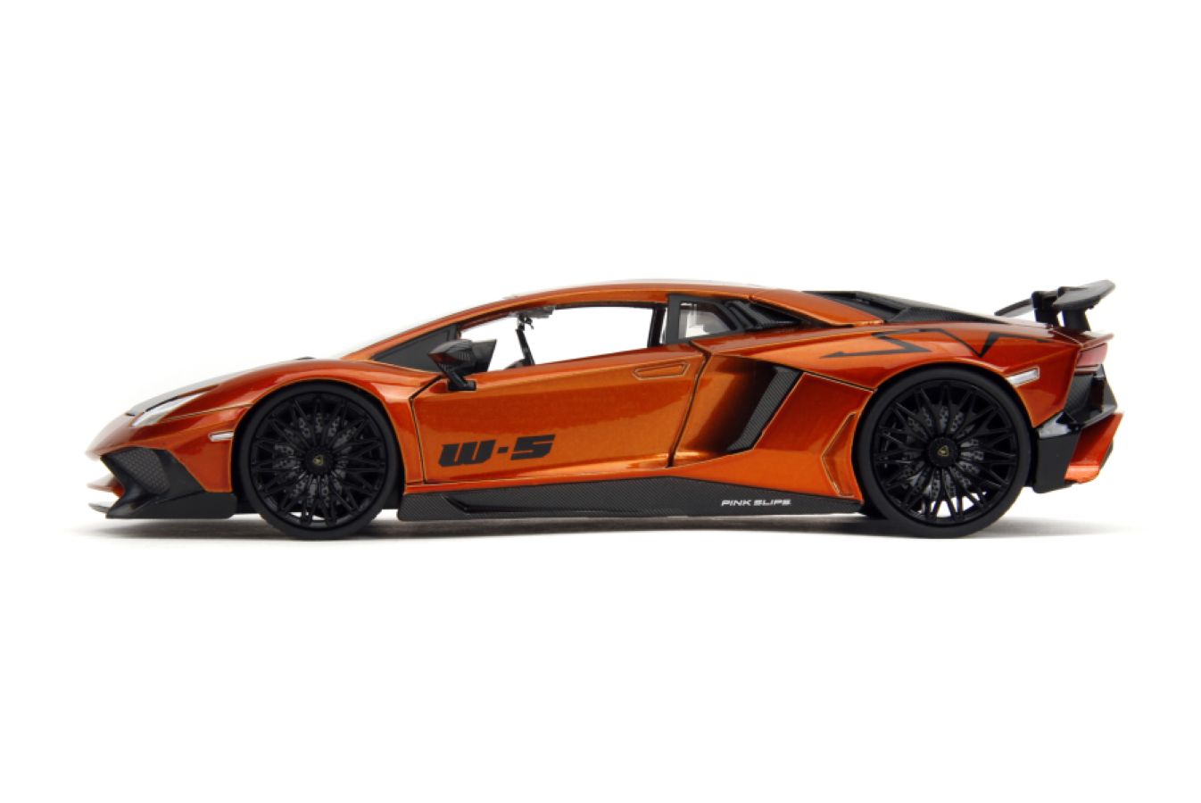 Pink Slips - Lamborghini Aventador SV 1:24 Scale Diecast Vehicle