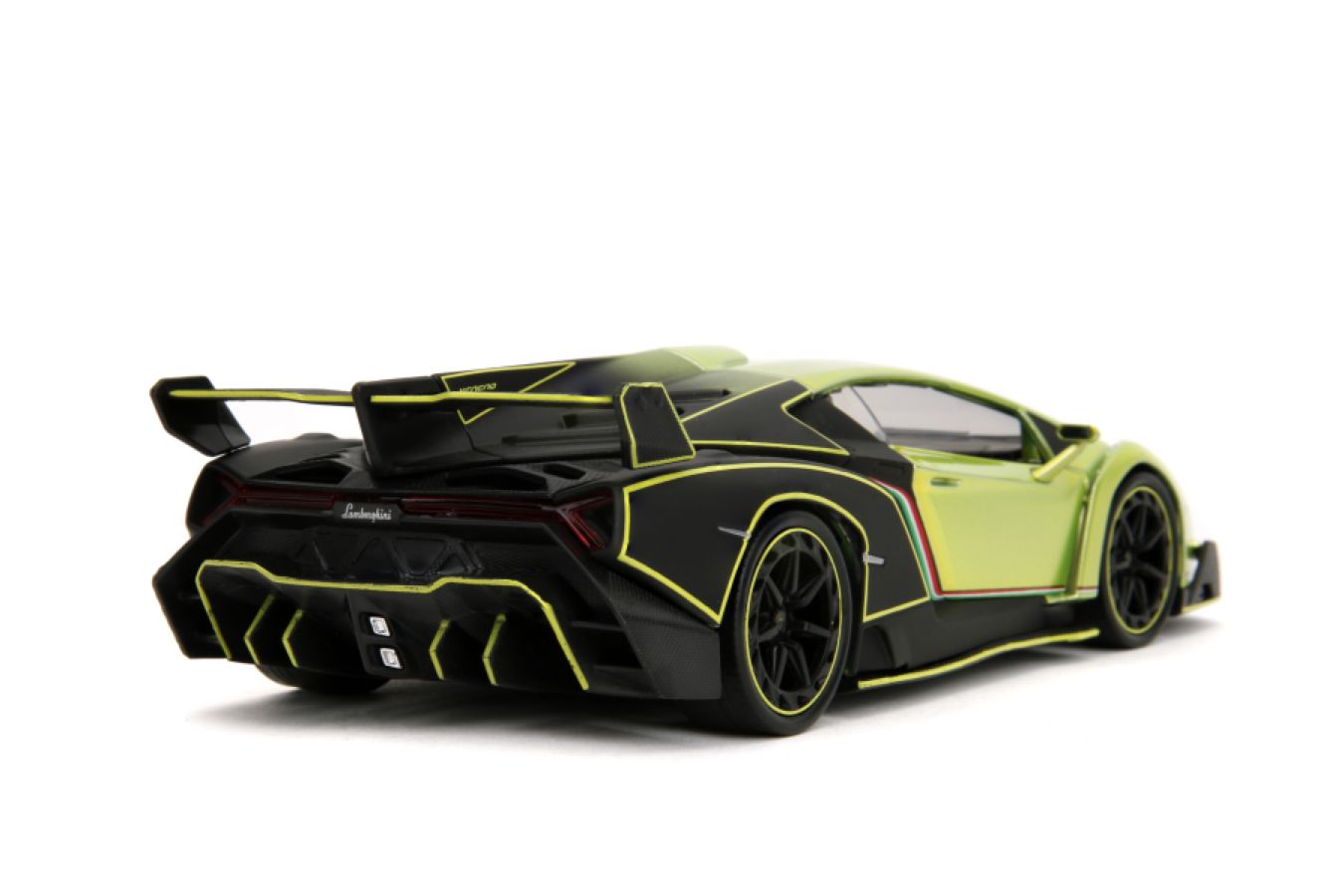 Pink Slips - Lamborghini Veneno 1:24 Scale Diecast Vehicle