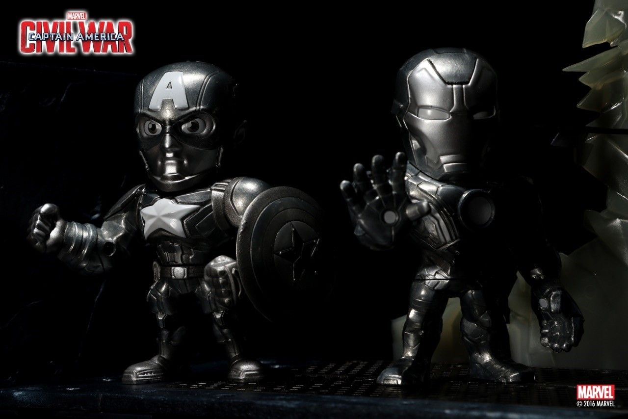 Captain America 3: Civil War - Iron Man & Captain America US Exclusive 4" Bare Metal 2 Pk - Ozzie Collectables
