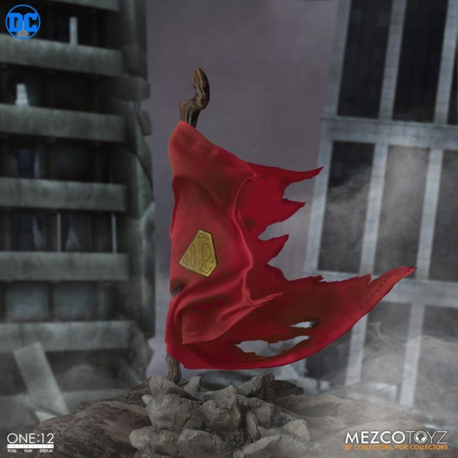 Superman - Recovery Suit ONE:12 Collective Figure