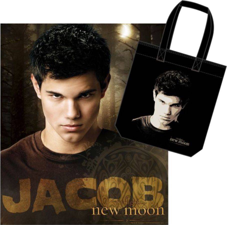 The Twilight Saga: New Moon - Tote & Fleece 2-Pack Jacob Tattoo