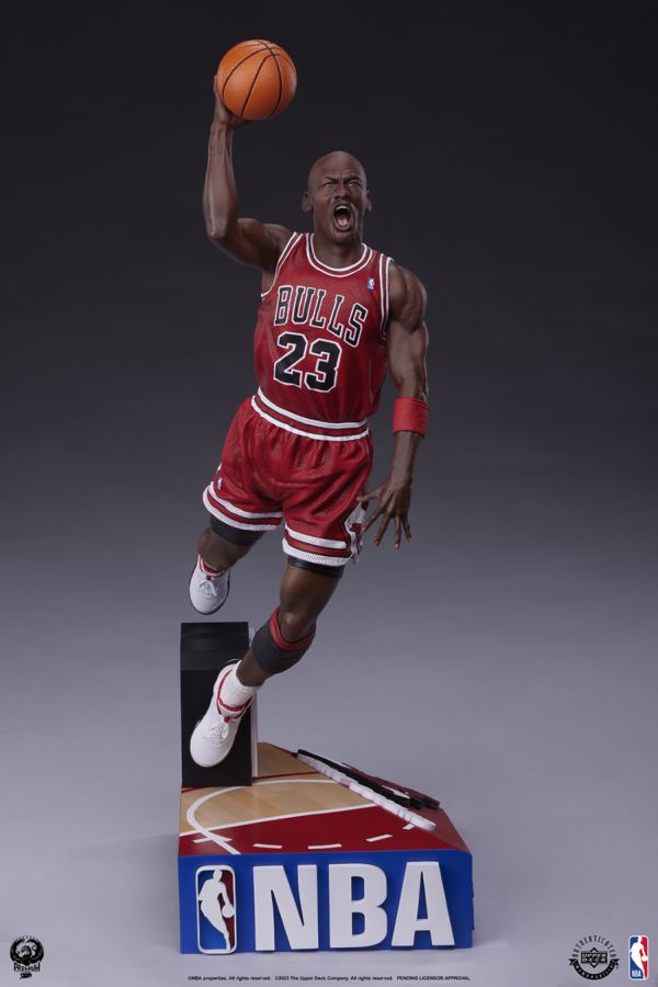 NBA - Michael Jordan 1:4 Scale Statue