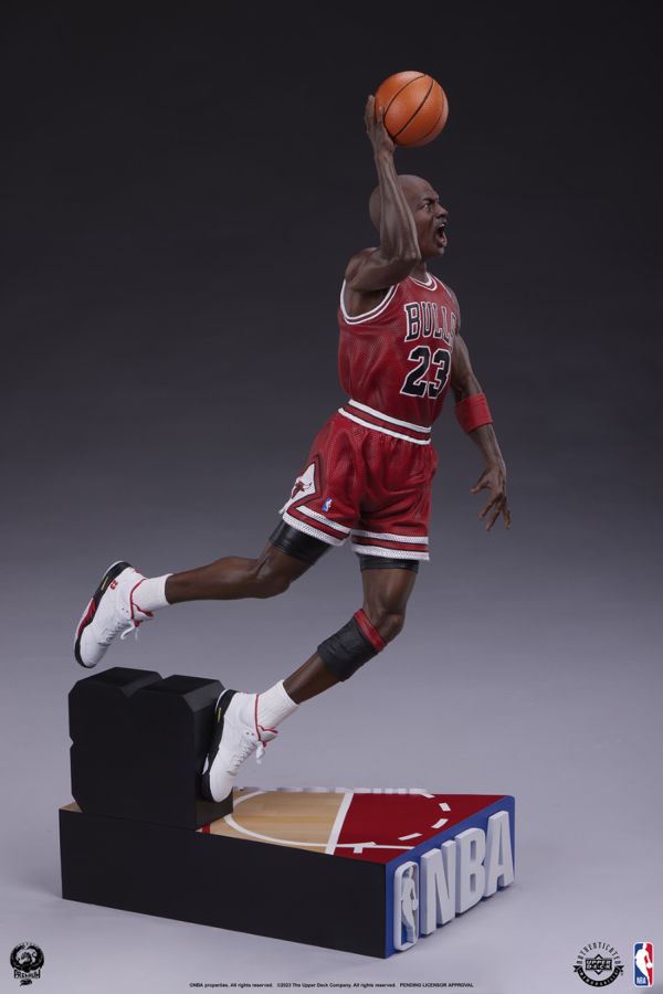 NBA - Michael Jordan 1:4 Scale Statue