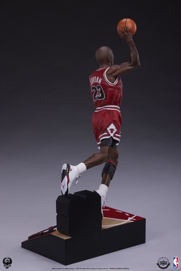 NBA - Michael Jordan 1:4 Scale Statue