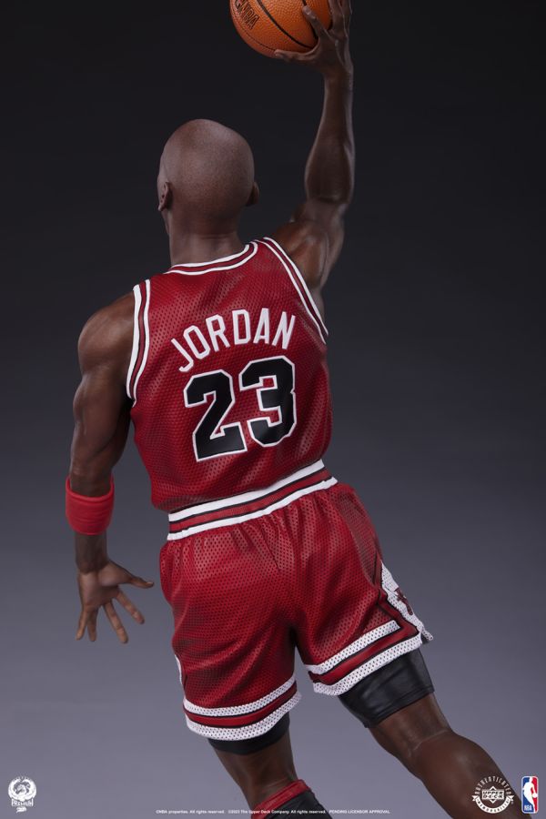 NBA - Michael Jordan 1:4 Scale Statue