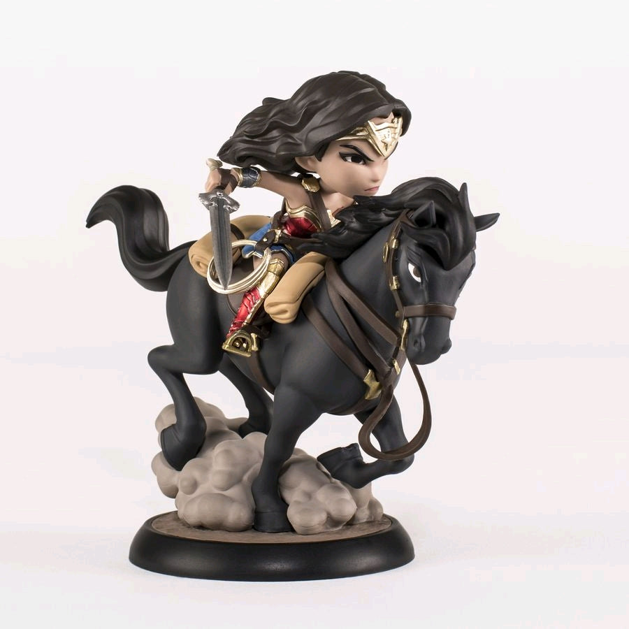 Wonder Woman Movie - Wonder Woman On Horse 6" Q-Fig SDCC 2017 US Exclusive Figure - Ozzie Collectables