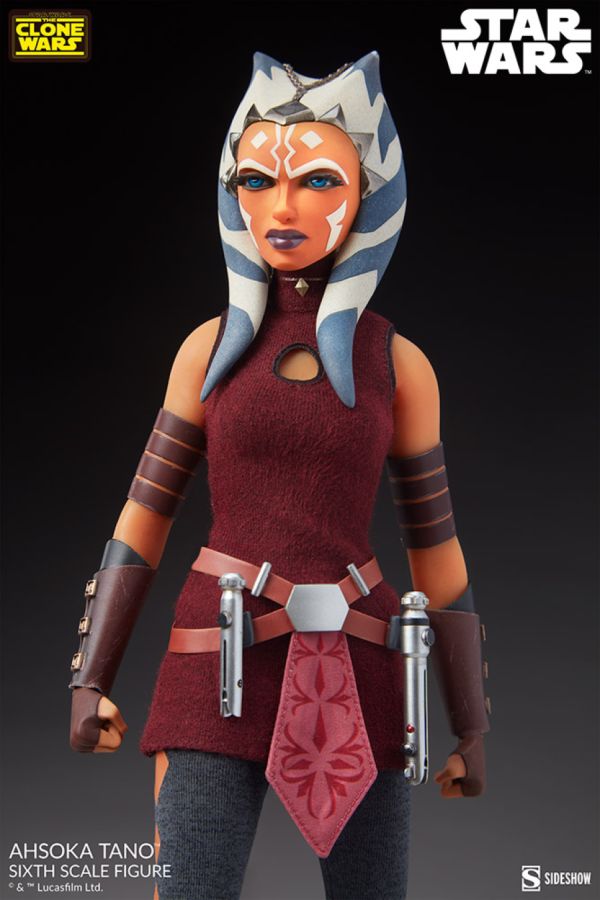 Star Wars: The Clone Wars - Ahsoka Tano 1:4 Scale Action Figure