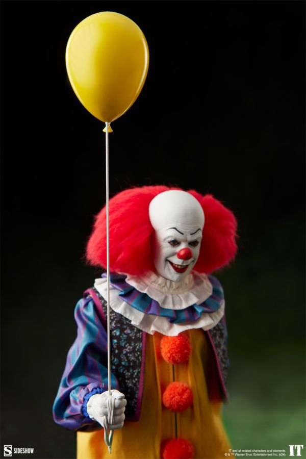 It (1990) - Pennywise 1:6 Scale Action Figure