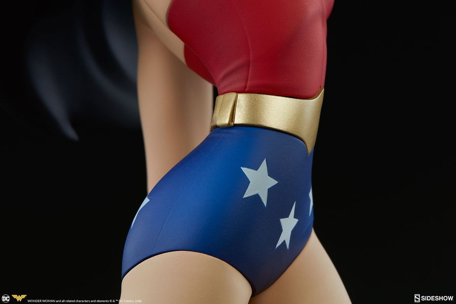 Justice League Animated - Wonder Woman Statue