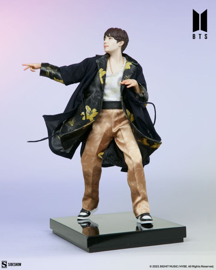 BTS - SUGA Deluxe Statue