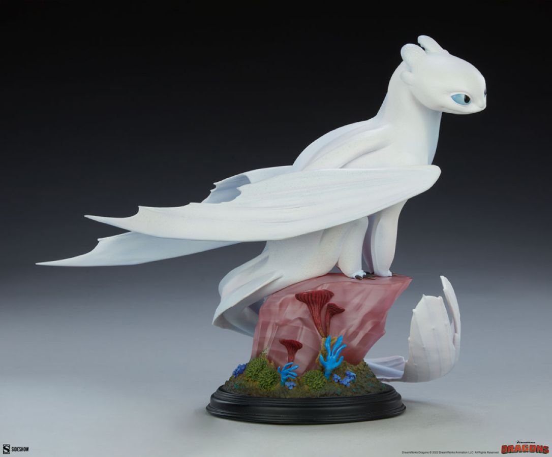 How to Train Your Dragon - Light Fury Statue