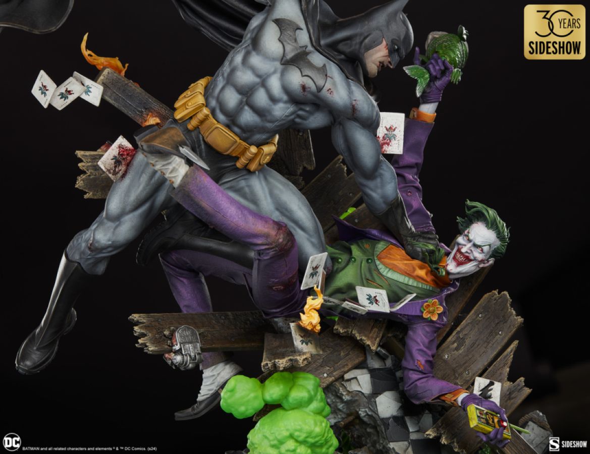 Batman - Batman Vs Joker Eternal Enemies Premium Format Statue