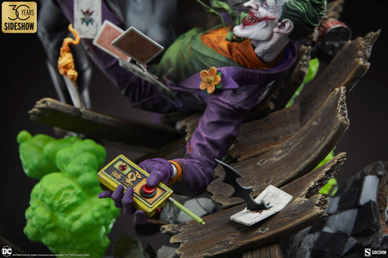 Batman - Batman Vs Joker Eternal Enemies Premium Format Statue