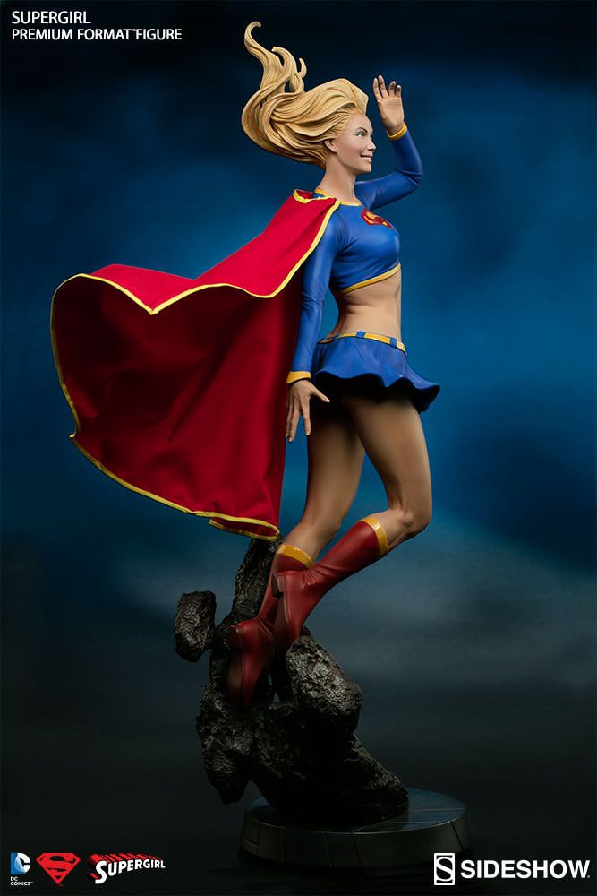 Superman - Supergirl Premium Format 1:4 Scale Statue - Ozzie Collectables